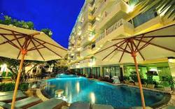 Palmyra Patong Resort