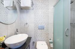 Meril Hotel