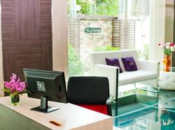 Kingston Suites