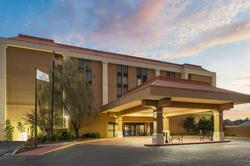 La Quinta Inn & Suites Memphis Airport - Graceland