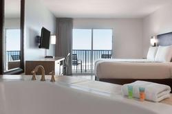 La Quinta Inn & Suites Daytona Beach - Oceanfront