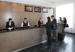 Arcotel John F
