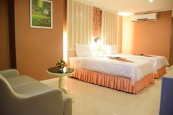 Bay Hotel Srinakarin