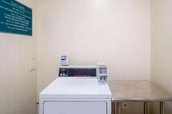 La Quinta Inn & Suites Nashville Airport/Opryland