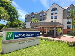 Holiday Inn Express and Suites Hollywood Ft Lauder