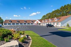 Econo Lodge Inn & Suites Eau Claire Area