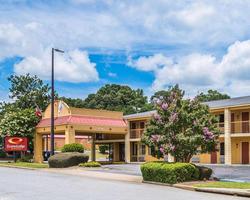 Econo Lodge Inn & Suites at Ft. Benning