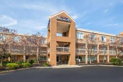 Baymont Inn & Suites Canton