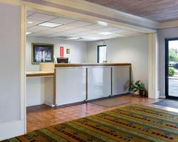 Econo Lodge Canton I-55