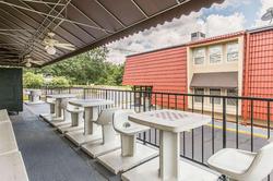 Econo Lodge North