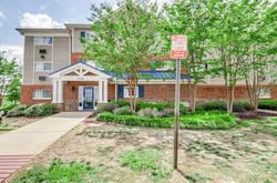 HomeTowne Studios & Suites Charlotte - Concord