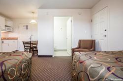 HomeTowne Studios & Suites Charlotte - Concord