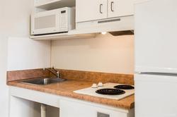HomeTowne Studios & Suites Charlotte - Concord