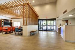 Holiday Inn Express & Suites Aurora- Napervillle
