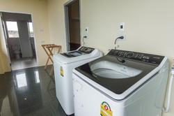 Feung Nakorn Balcony Rooms & Cafe