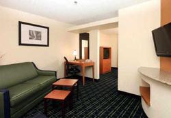 Fairfield Inn & Suites Memphis I-240 & Perkins