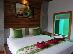 Lanta Riviera Resort