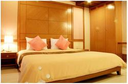 Mike Beach Resort