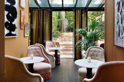 Le Belgrand Hotel Paris Champs Elysees, Tapestry
