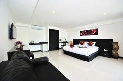 Lae Lay Suites
