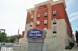 Hampton Inn & Suites Cincinnati Uptown University