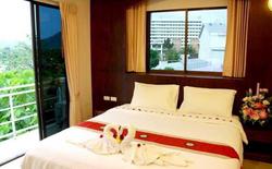 Triple Rund Place Hotel