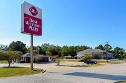 Best Western Plus Two Rivers Hotel & Suites