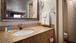 Quality Inn Clinton North