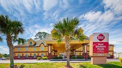 Best Western Plus Bradbury Inn & Suites