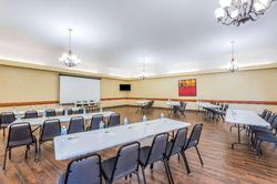 Super 8 by Wyndham Clovis