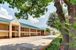 Motel 6 Arlington TX