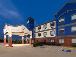 Days Inn & Suites by Wyndham Sam Houston Tollway