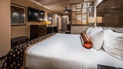 Best Western Premier Crown Chase Inn & Suites