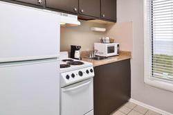 Best Western Plus Holiday Sands Inn & Suites