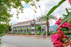 RICH MELISSA HOTEL