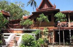 Harry's Bungalow & Restaurant