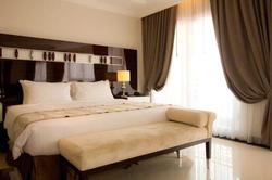 LK Royal Wing
