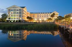 Courtyard Charleston Waterfront