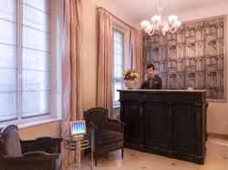 Magda Champs Elysees
