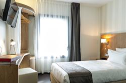 Le Pere Leon Hotel