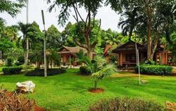 Alongkot Beach Resort