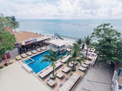 Ark Bar Beach Resort