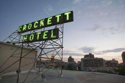 Crockett Hotel