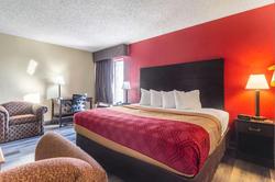 Econo Lodge & Suites Clarksville