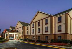 Red Roof PLUS+ & Suites Atlanta Airport South