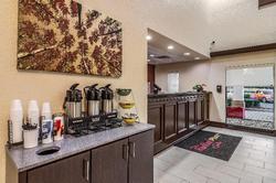 Red Roof PLUS+ & Suites Atlanta Airport South