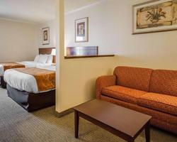 Quality Suites Jeffersonville Area