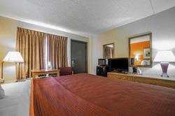 Econo Lodge West End