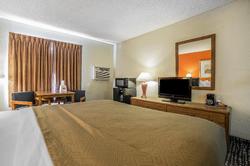 Econo Lodge West End