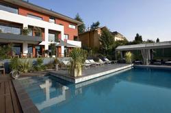 Les Suites Du Lac